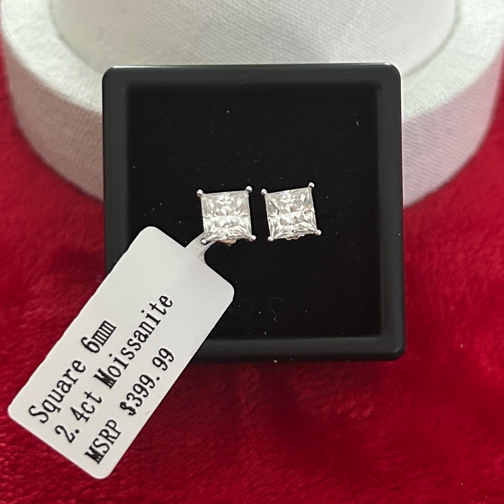 Luxury Moissanite Diamond square screwback earrings Retail $400